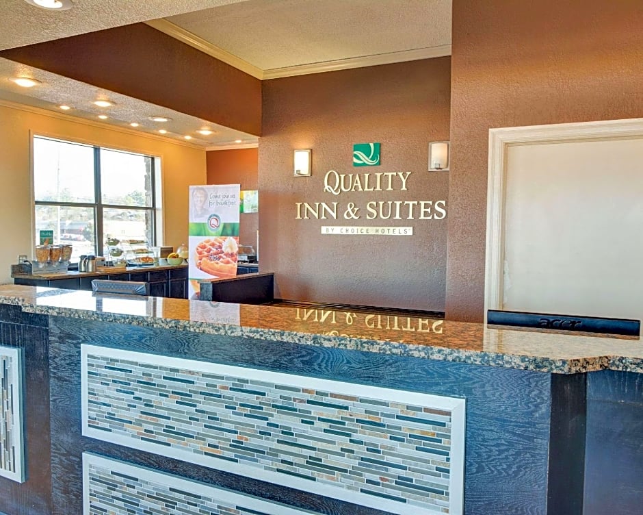 Quality Inn & Suites Hot Springs-Lake Hamilton