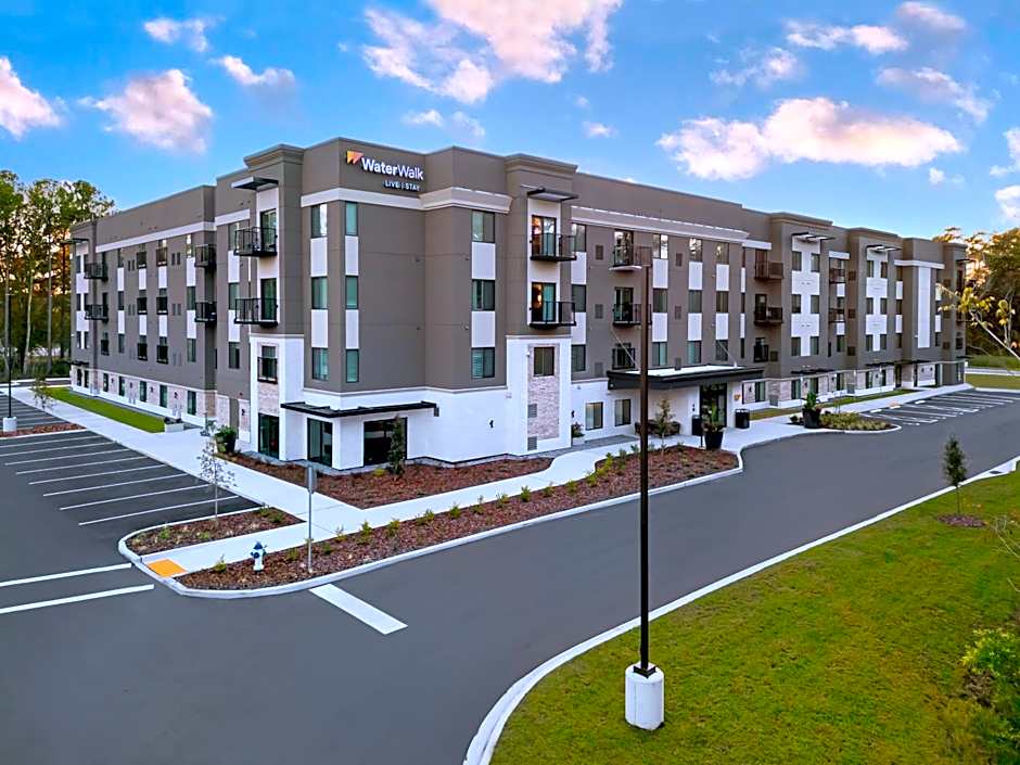 WaterWalk Extended Stay by Wyndham Jacksonville Deerwood Pk