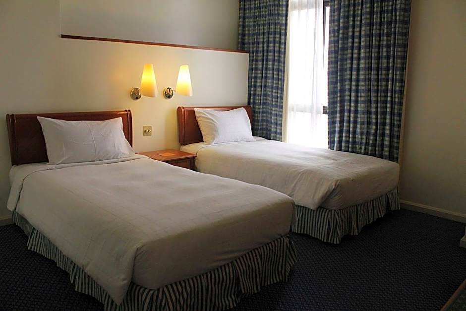 Merdeka Palace Hotel & Suites