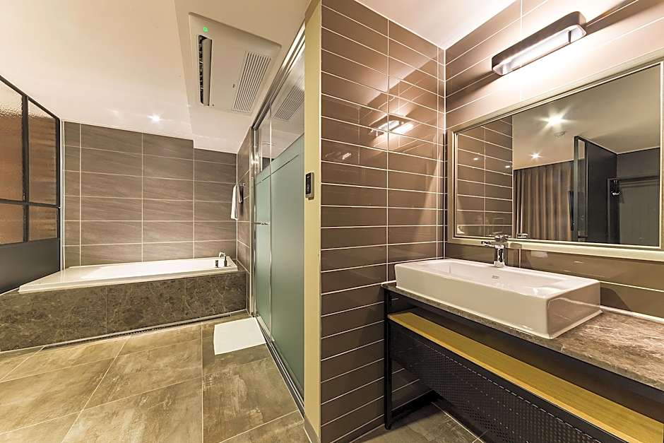 Docking Hotel