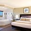 Comfort Inn On Raglan
