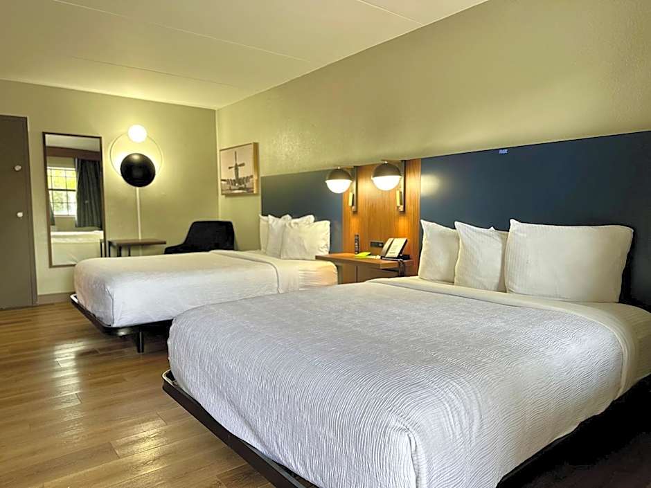 La Quinta Inn & Suites by Wyndham Huntsville Research Park