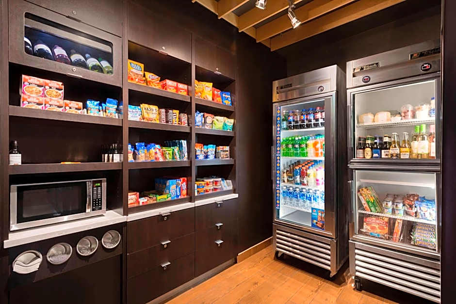 Courtyard by Marriott Akron Fairlawn