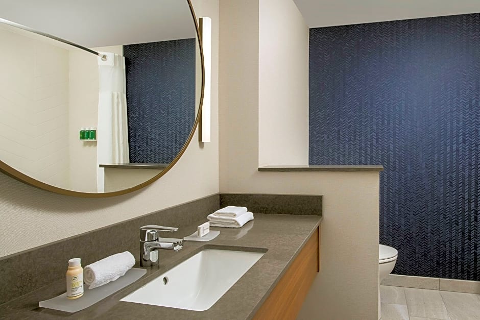 Fairfield Inn & Suites by Marriott Nashville near Vanderbilt