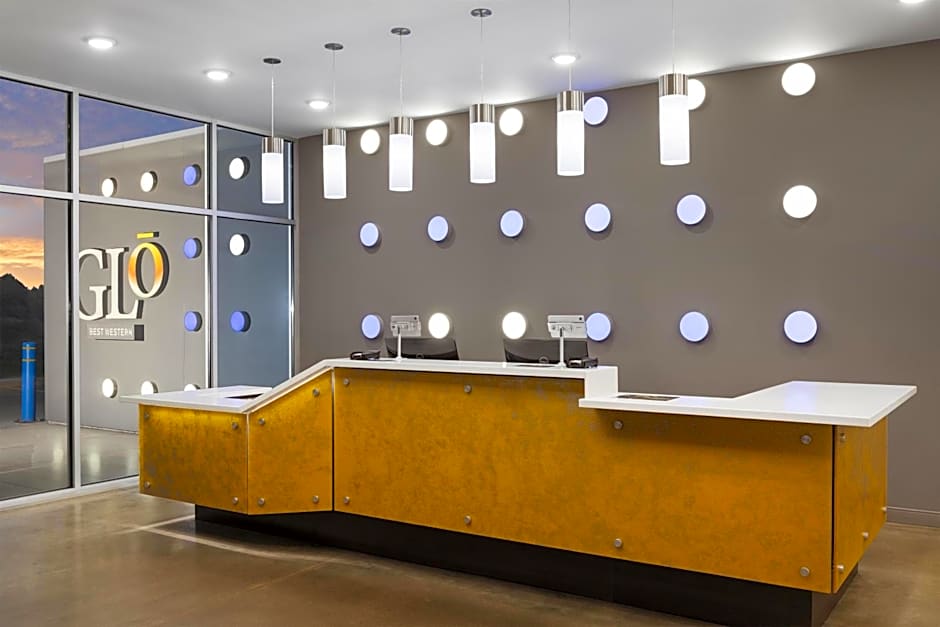 GLo Best Western Dawley Farms In Sioux Falls