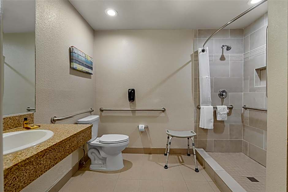 Best Western Plus Park Place Inn - Mini Suites