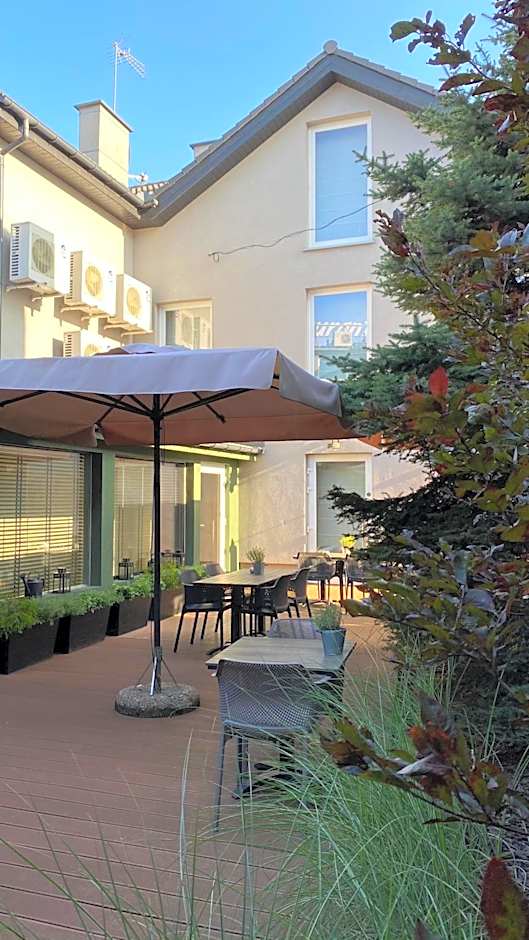 Comm Hotel Poznań Airport