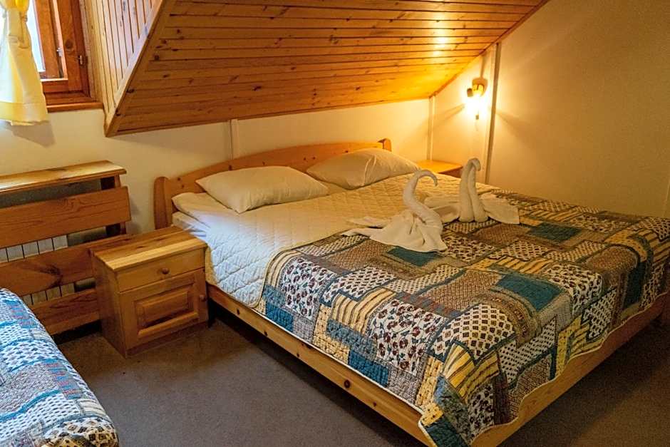 Photo 1 of 5 of 1 Double Bed or 2 Beds