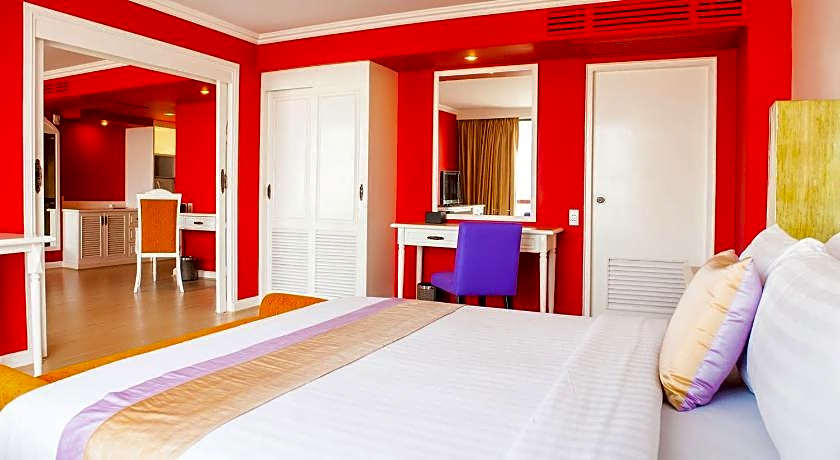 TONGTARA RIVERVIEW HOTEL