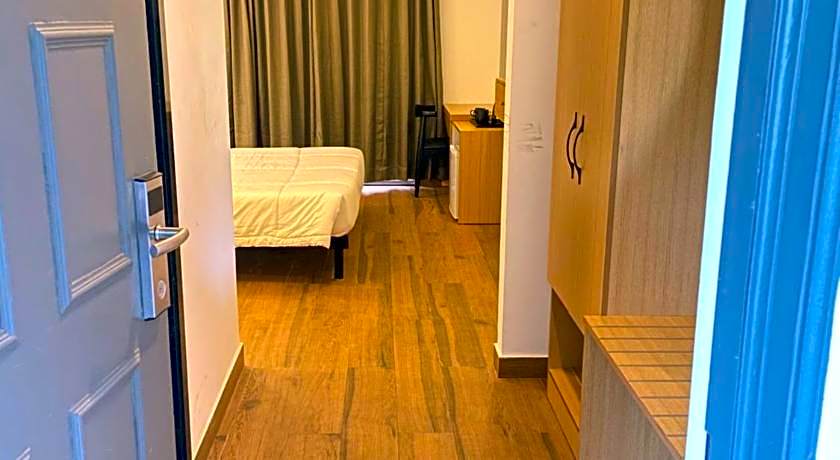 Amigos Candolim Beach