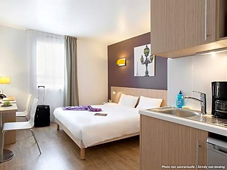 Studio (2 Adults)