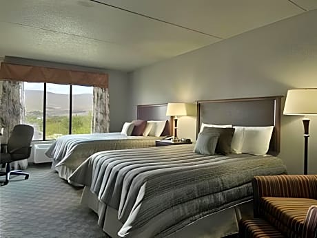 Premium Queen Room with Two Queen Beds