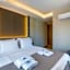 SeaTown Hotel