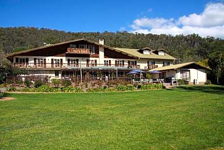 Bright Chalet