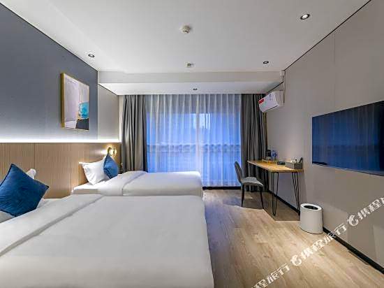Roz Art Hotel (Ningbo Lianfeng Square Railway Station)