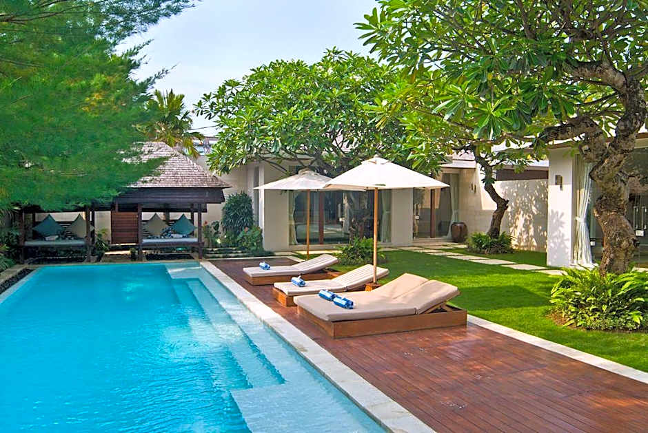 Chandra Bali Villas