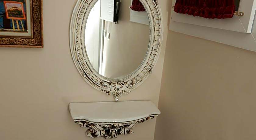 ConstantinopolisHotel