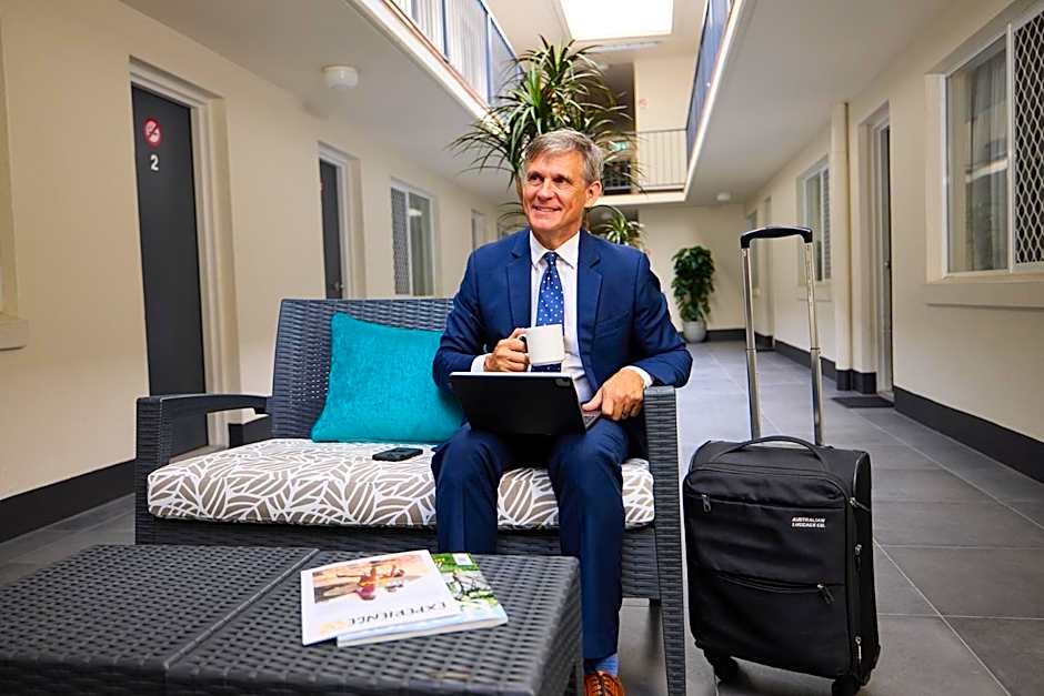 Southport Motel & Apartments