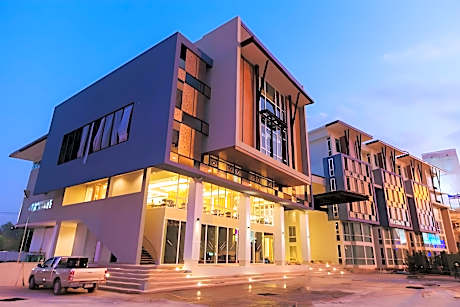 Grand Vista Hotel Chiangrai (SHA Extra Plus)