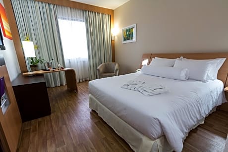 Executive room with 1 double-size bed