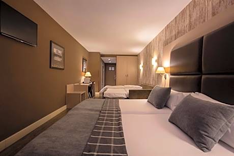 Quadruple Room (4 Adults)