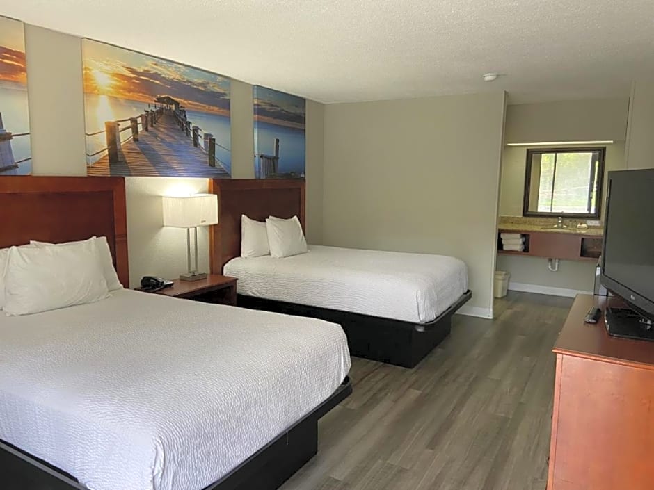Days Inn by Wyndham Ozark