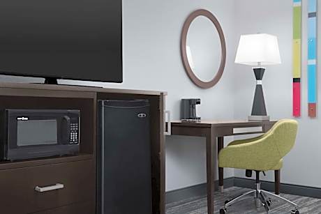 Queen Room with Two Queen Beds - Hearing Access/Non-Smoking