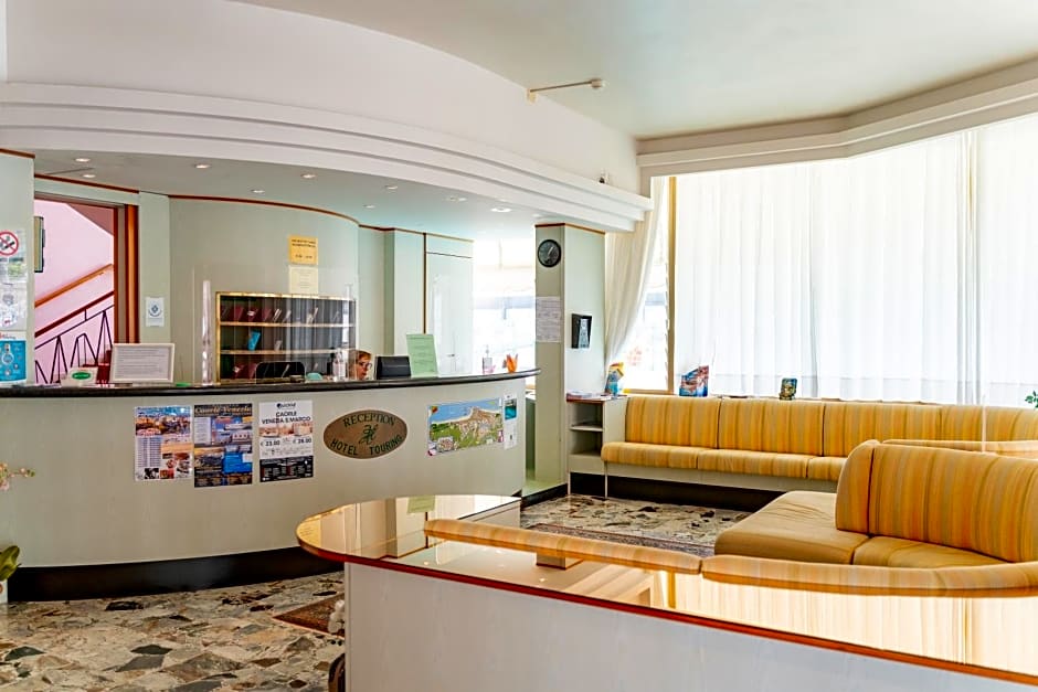 Hotel Touring