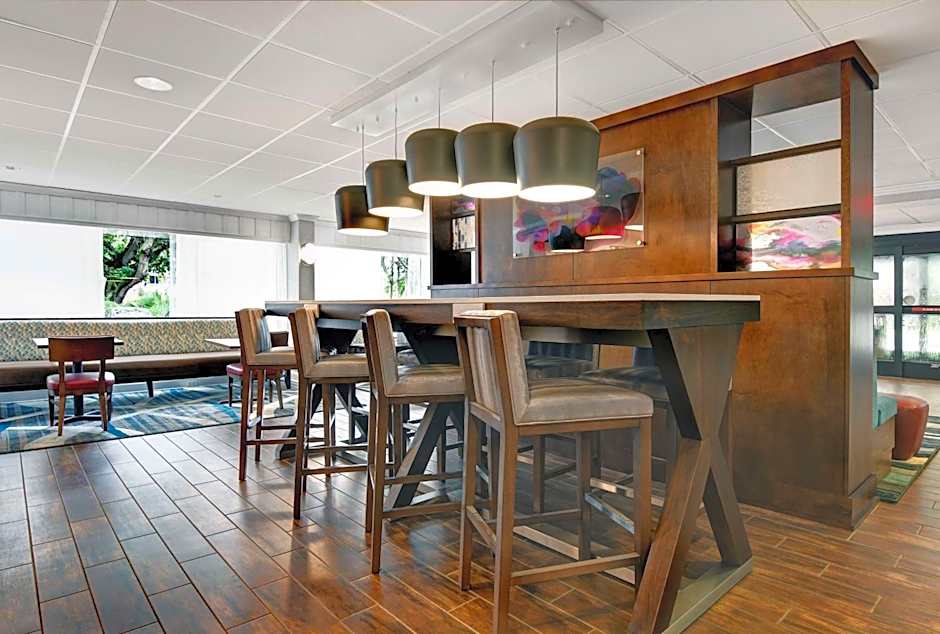 Hampton Inn By Hilton Charleston/Mount Pleasant-Patriots Point