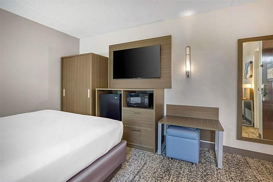 SureStay Plus Hotel by Best Western Chicago Lombard