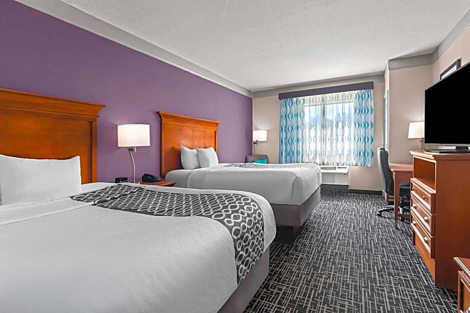 La Quinta Inn & Suites by Wyndham Jackson Airport/Pearl