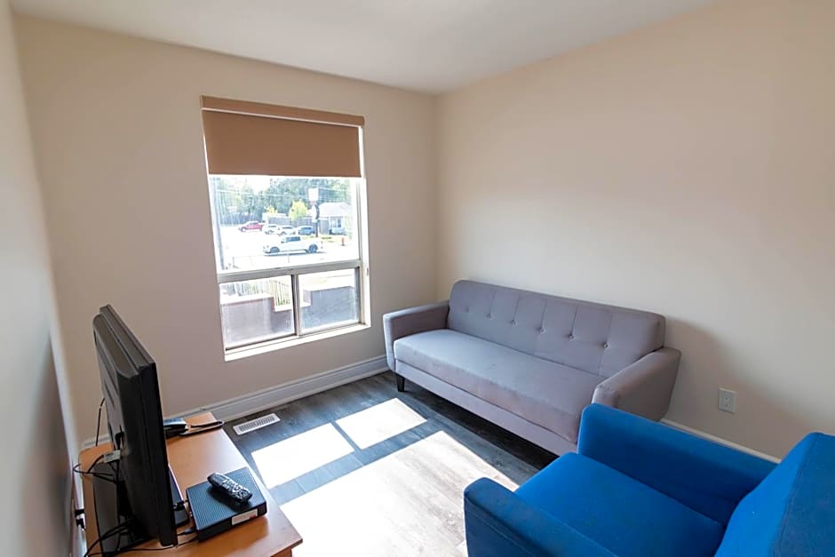 Borden Inn and Suites