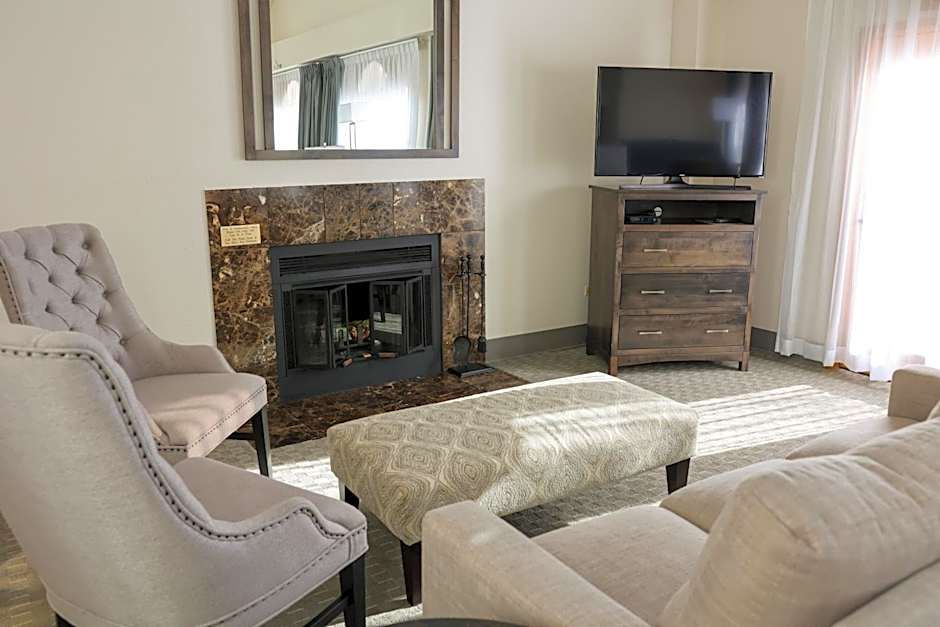 Lone Tree Golf Club and Hotel