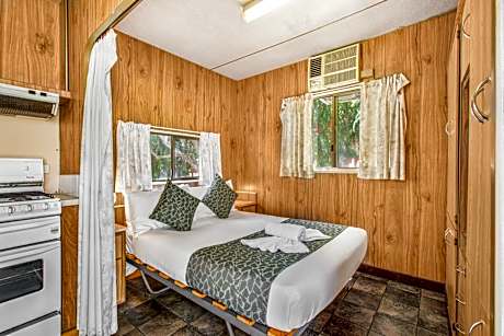 Budget Cabin