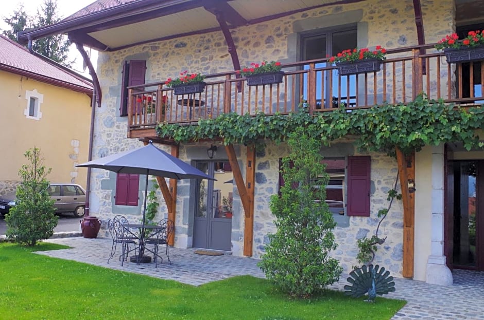Le Paon Bleu Annecy Poisy