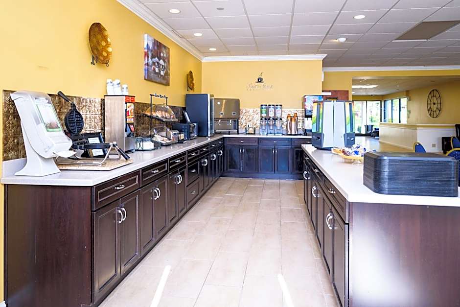 Asbury Inn & Suites