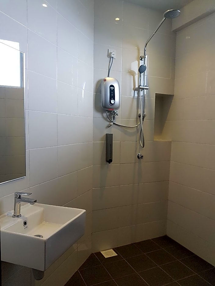 The Leverage Lite (Kuantan)