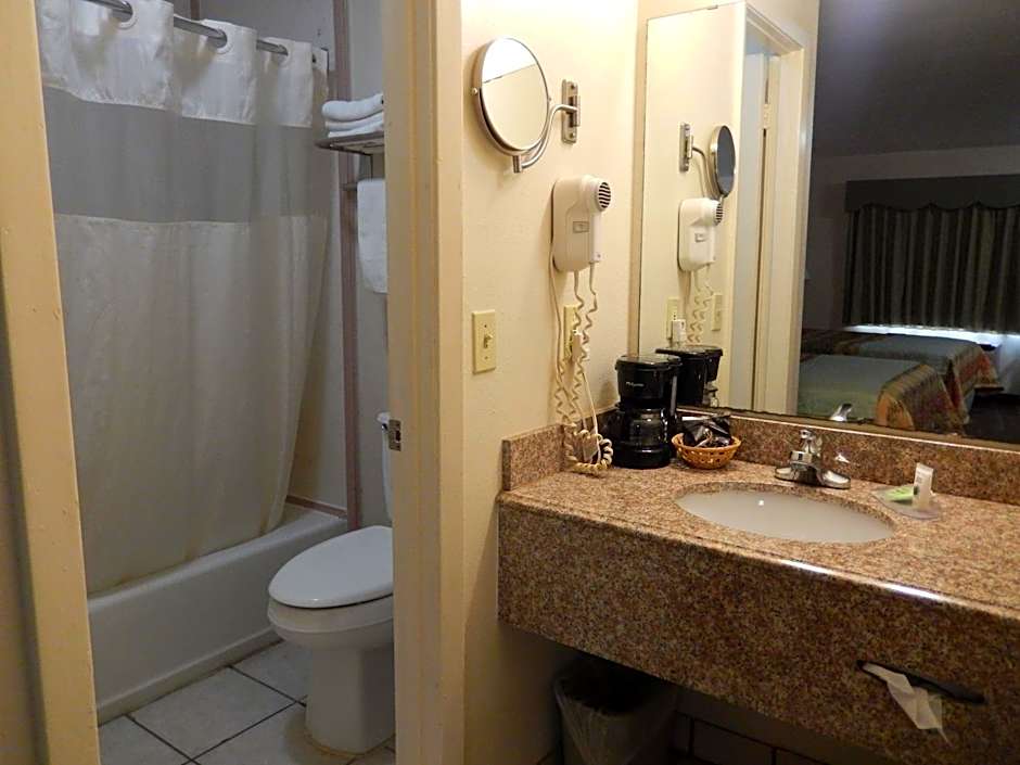 Executive Inn Pearsall