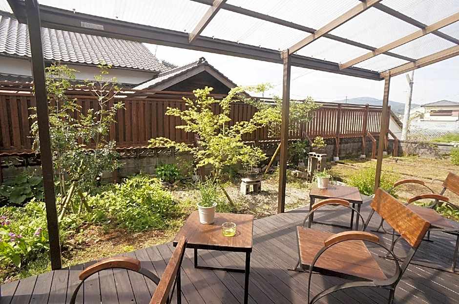 Assi House