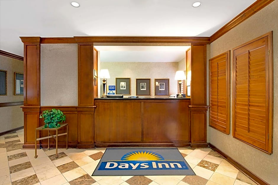 Days Inn by Wyndham St. Louis/Westport MO