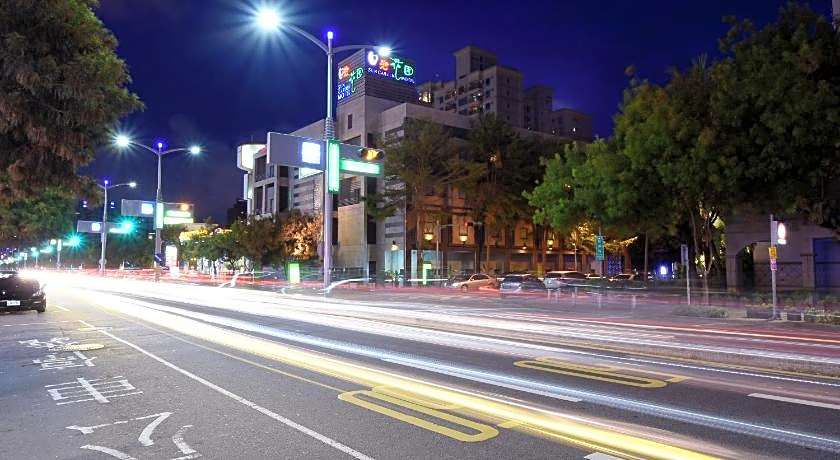 Sun Garden Ming Cheng Motel