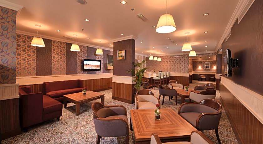 City Seasons Al Hamra Hotel