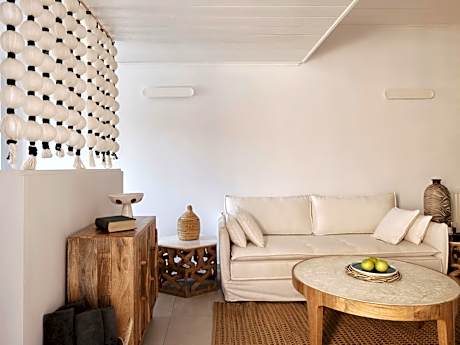 Deluxe Suite with Outdoor Spa Bath