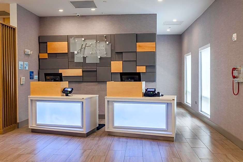 Holiday Inn Express and Suites Columbia Downtown- The Vista By IHG