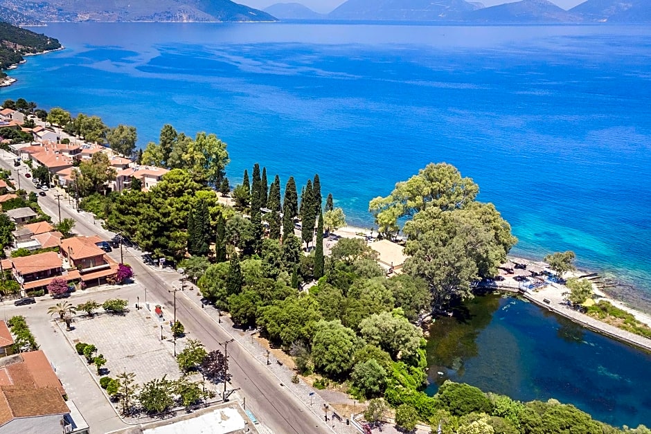 Meliti Waterfront Suites