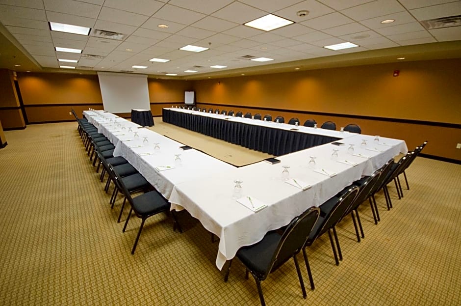 Holiday Inn St. Paul Northeast - Lake Elmo By IHG