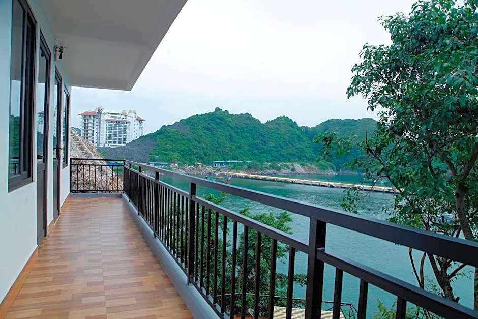 LePont Cat Ba Bungalow