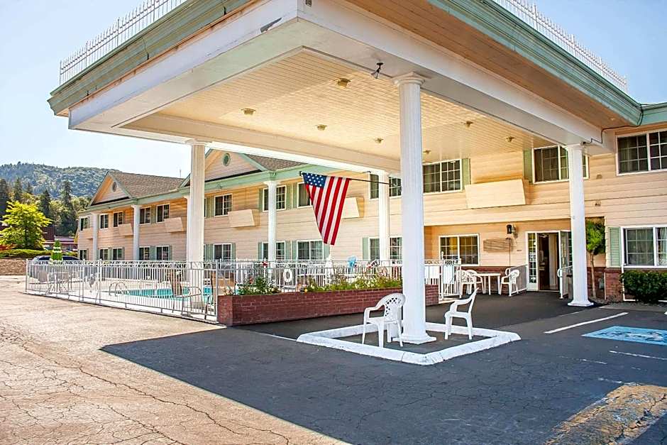 Quality Inn Grants Pass