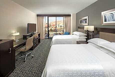 Guest room, 2 Double, High floor