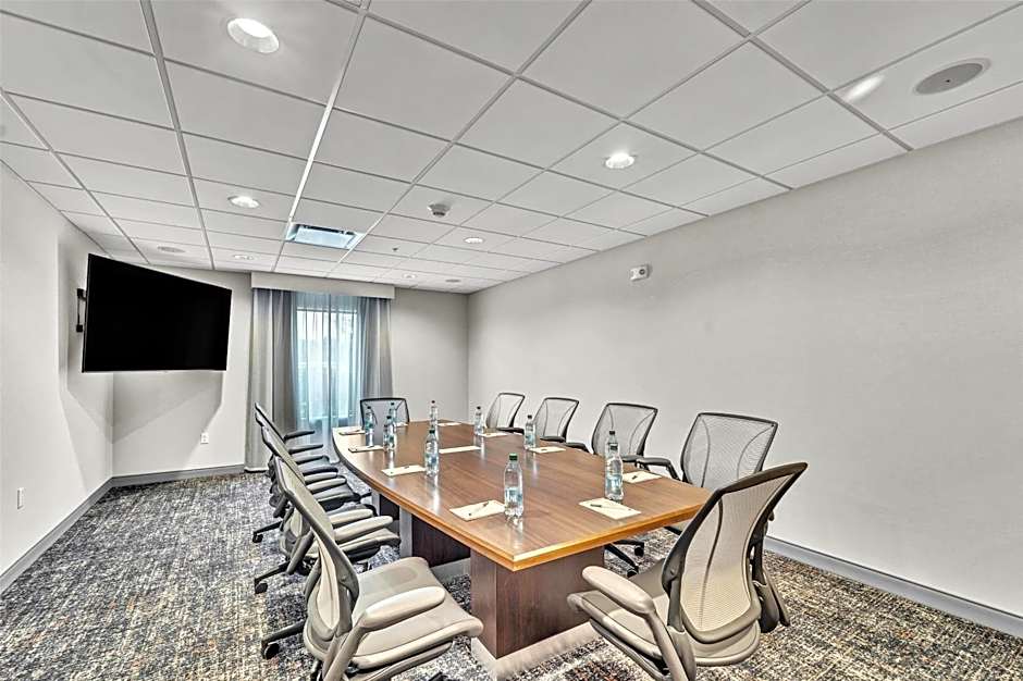 Hampton Inn By Hilton & Suites Kenosha